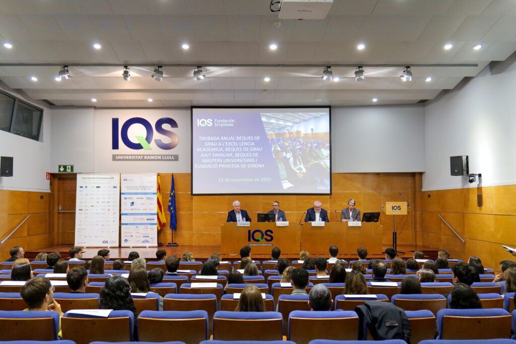 Exea Impact Foundation boosts young talent through a new edition of the IQS scholarship programme